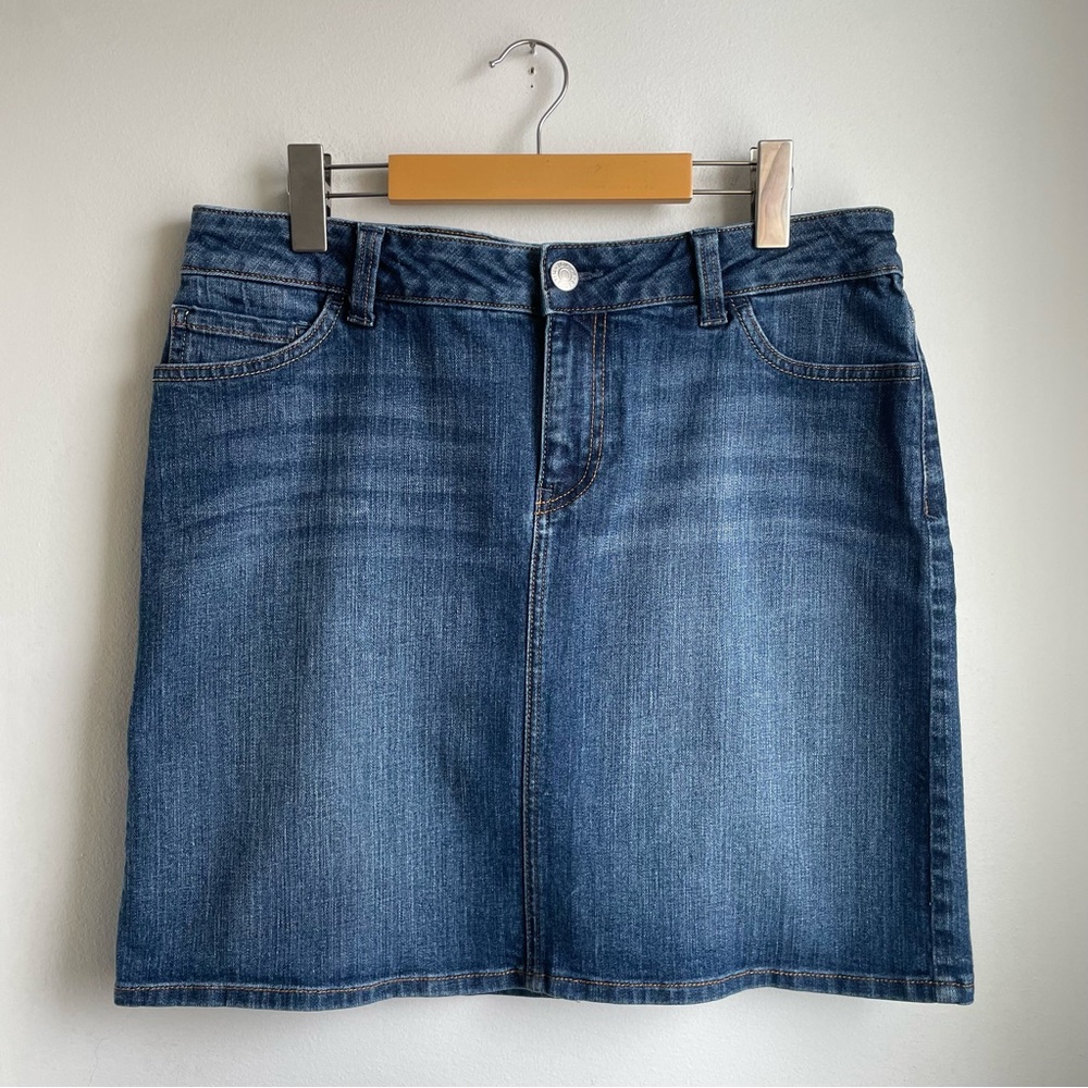 Denim Skirt Knee Length Whisker pattern on front-Tommy Hilfiger-size 10